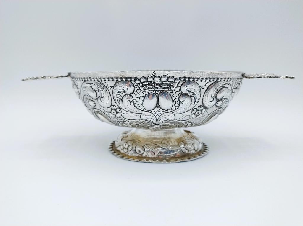 Zilveren brandewijnkom W.C. Schreuder, Sneek, 1730, Antiek en Kunst, Verzenden, Zilver