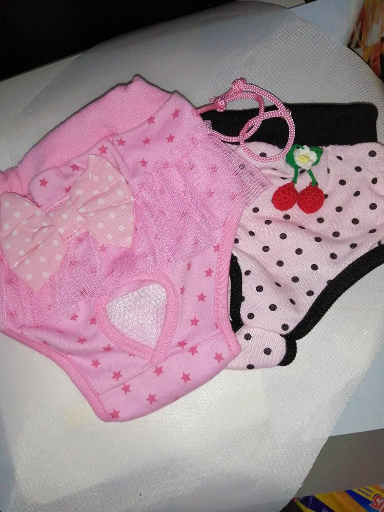 Honden broekjes, 2stuk, Z.G.A.N., Dieren en Toebehoren, Ophalen of Verzenden, Zo goed als nieuw, Hondenbroek