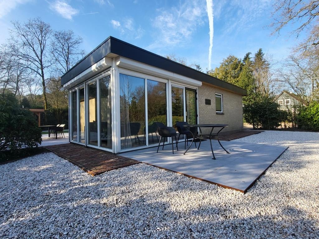 Boshuisje Seth met sauna en whirlpool, Vakantie, Vakantiehuizen | Nederland, In bos, 2 slaapkamers, Landelijk, Friesland