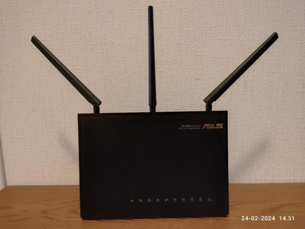 ASUS RT-AC68U Dual-Band Gigabit Router 802.11ac Wireless, Verzenden, Zo goed als nieuw, Router met modem, ASUS