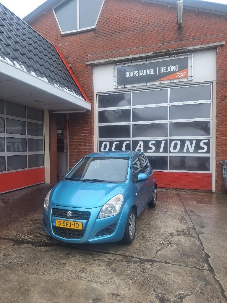 Suzuki Splash 1.0 2013 Blauw, Auto's, Suzuki, Voorwielaandrijving, Start-stop-systeem, Blauw, Origineel Nederlands