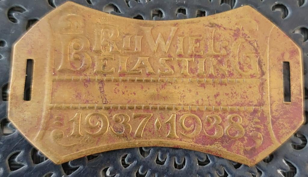 Oude Rijwiel Belasting Button, plaatje 1937/1938, Ophalen of Verzenden, Gebruikt, Overige onderwerpen