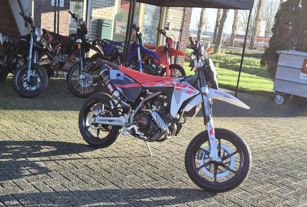 FANTIC 125 4T SUPERMOTO PERFORMANCE (bj 2025), FANTIC, Bedrijf, Onbekend, Fantic
