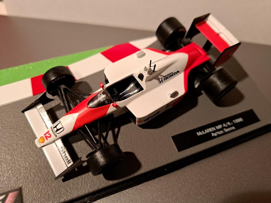 McLaren MP 4/4, Formule 1, Ayrton Senna. 1:43, nieuw, Hobby en Vrije tijd, Modelauto's | 1:43, Ophalen of Verzenden, Zo goed als nieuw