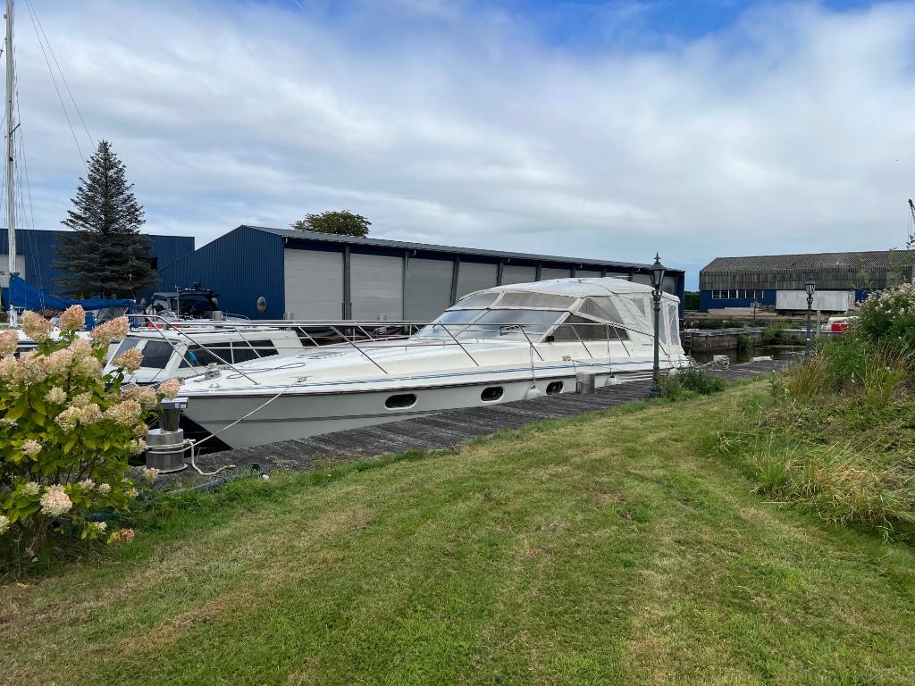 Fairline 42 targa Caterpillar 3208 vaste schroefas, Ophalen, Gebruikt, Diesel, 12 meter of meer