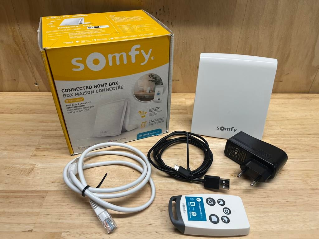Somfy TaHoma Box (domotica), Ophalen of Verzenden, Zo goed als nieuw, Somfy