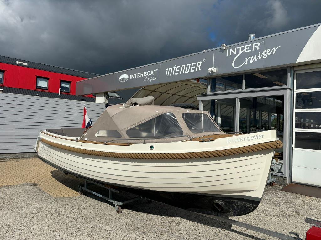 Intender 820 (2017), Ophalen, Gebruikt, Binnenboordmotor, 6 meter of meer