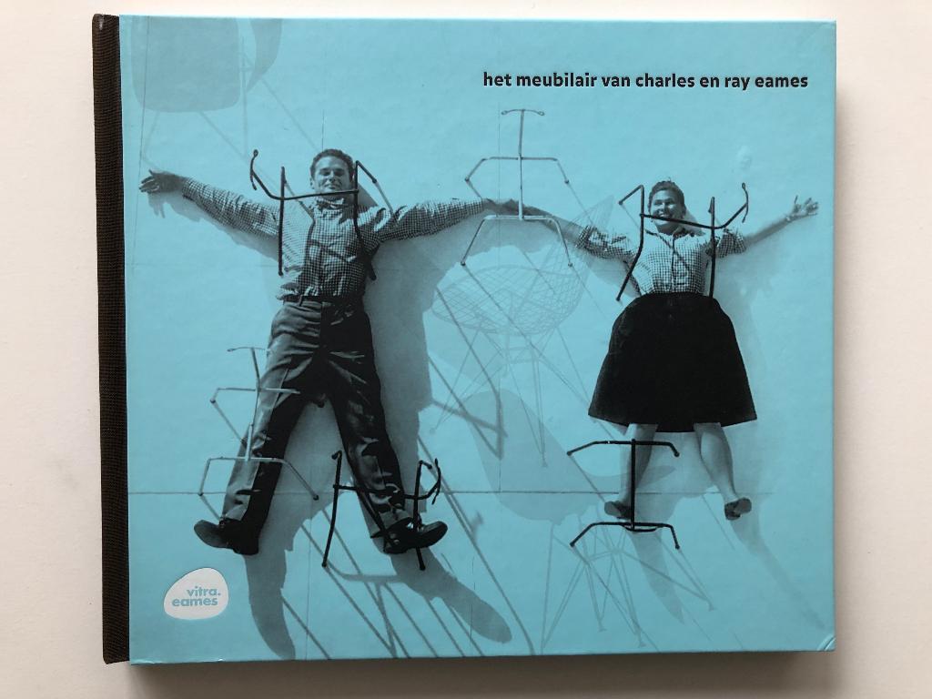 Het meubilair van Charles en Ray Eames, Boeken, Kunst en Cultuur | Beeldend, Zo goed als nieuw, Overige onderwerpen, Ophalen of Verzenden