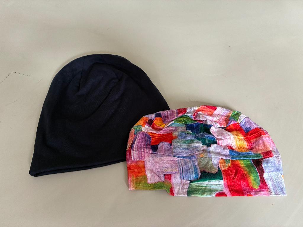 2 chemo mutsen - one size fits all, Ophalen of Verzenden, Gedragen, Maat 38/40 (M), Muts