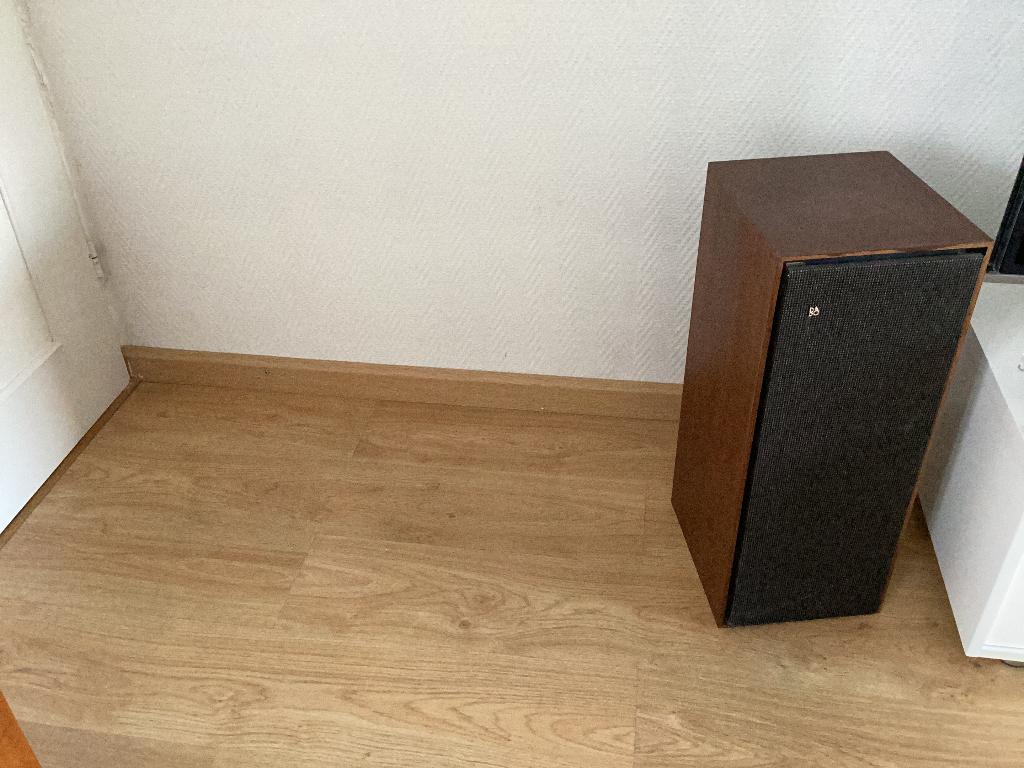 Bo boxen  + kraan douche kop gratis in een op halen, Ophalen, Refurbished, Bowers & Wilkins (B&W), 120 watt of meer
