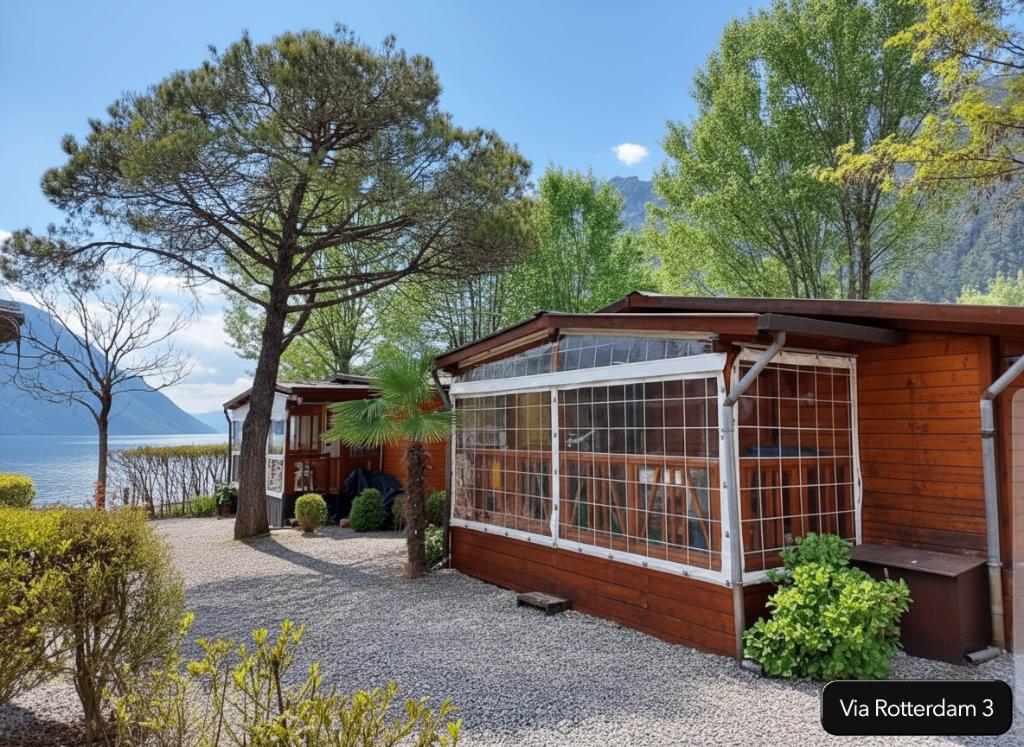 Porlezza Italië Chalet direct aan het Luganomeer, 5 personen, Speeltuin, 2 slaapkamers, Lombardije en Merengebied