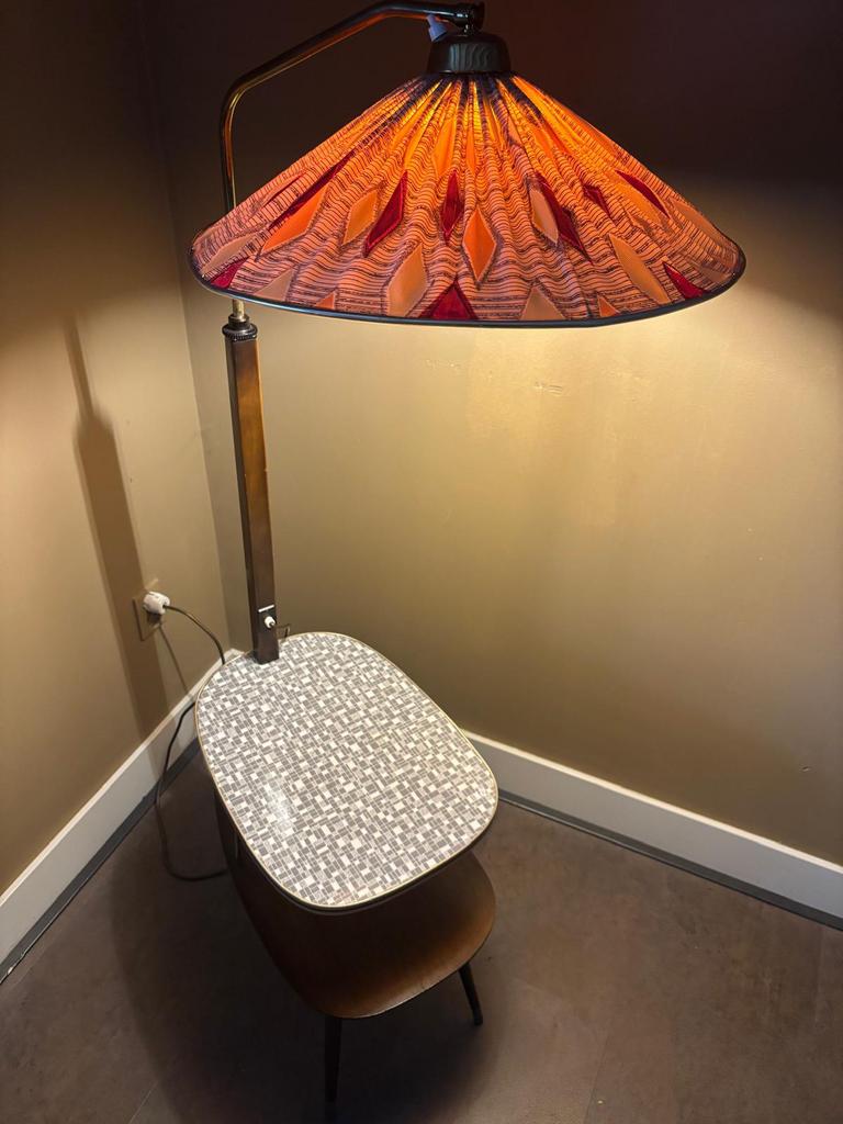 Retro bijzet/ leestafel, Ophalen of Verzenden, Zo goed als nieuw, Rond, Minder dan 55 cm