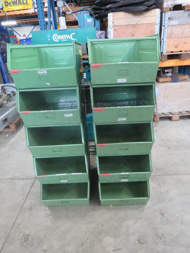 stalen stapelbak magazijnbak groot model 10 stuks, Gebruikt, Zandhaarweg, Ophalen of Verzenden, Stapelbak.com