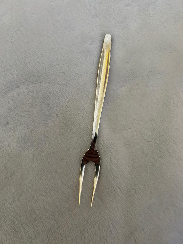 Keltum P20 Jolie verzilverde vleesvork, Ophalen of Verzenden, Zo goed als nieuw, Overige materialen, Los bestek