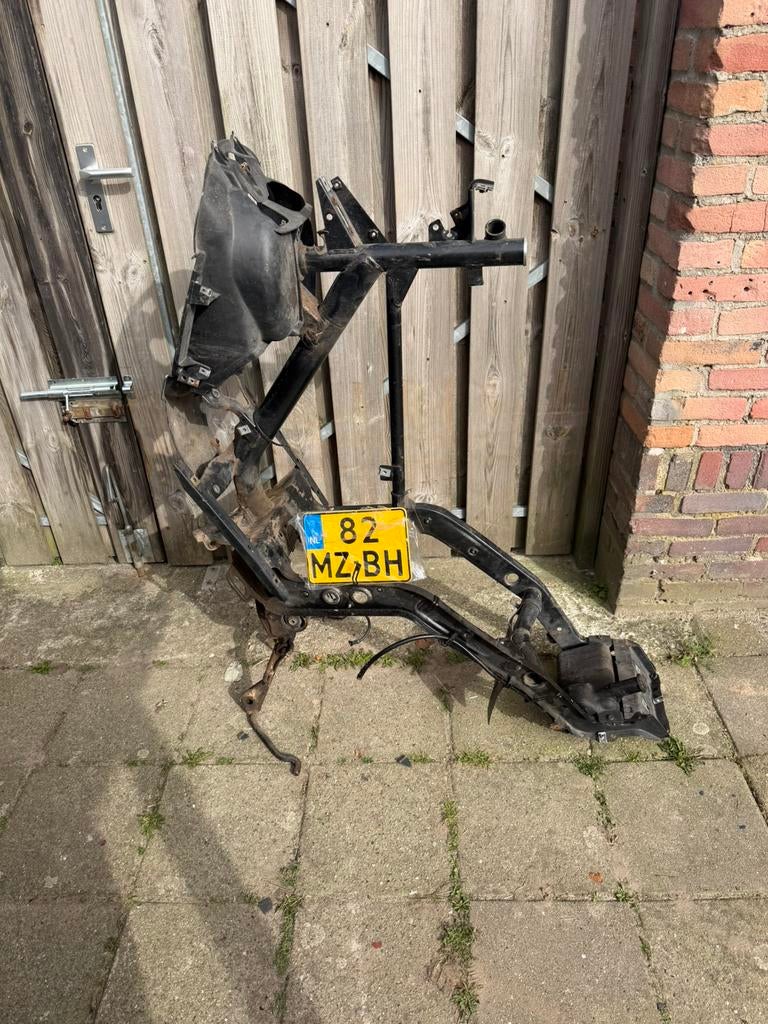 Gilera runner a1 motorframe 125cc m07 180cc, Ophalen of Verzenden