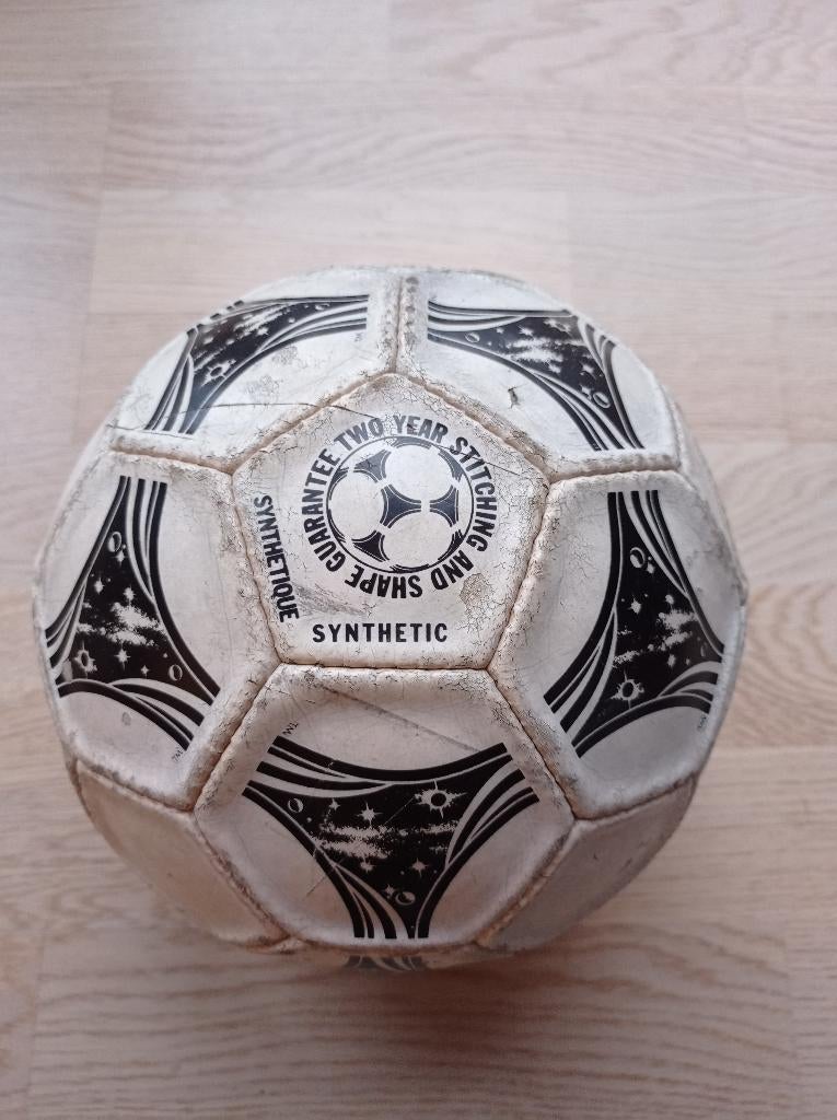 Adidas Questra official World Cup 1994 football voetbal, Maat XS of kleiner, Ophalen of Verzenden, Gebruikt, Bal