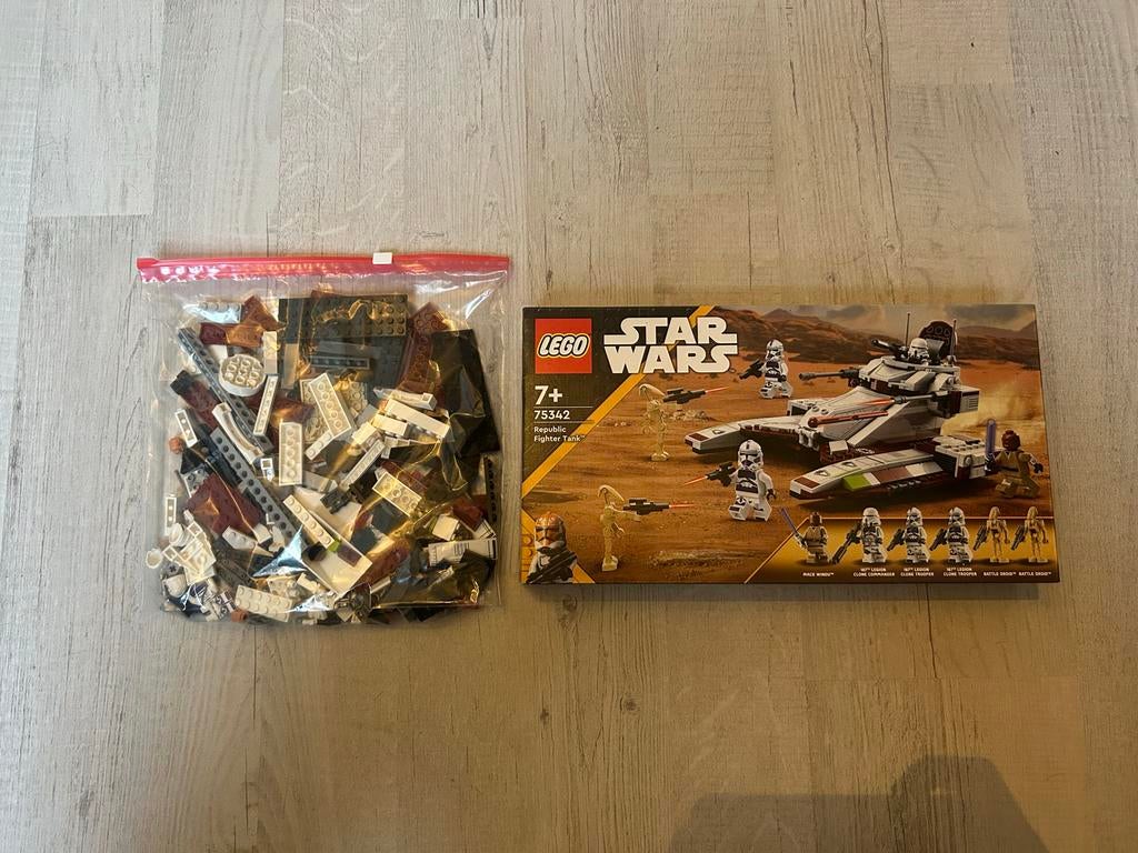Lego Star Wars 75342 Republic Fighter Tank, Ophalen of Verzenden, Zo goed als nieuw, Complete set, Lego