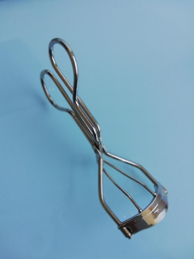 Hema Eyelash curler, Sieraden, Tassen en Uiterlijk, Uiterlijk | Cosmetica en Make-up, Ophalen of Verzenden, Zo goed als nieuw