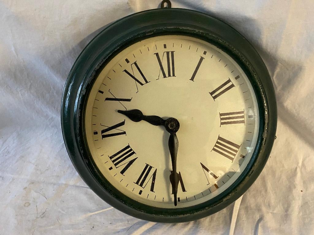 Elektrische nevenklok Brillie, metaal, Antiek en Kunst, Antiek | Klokken, Ophalen of Verzenden