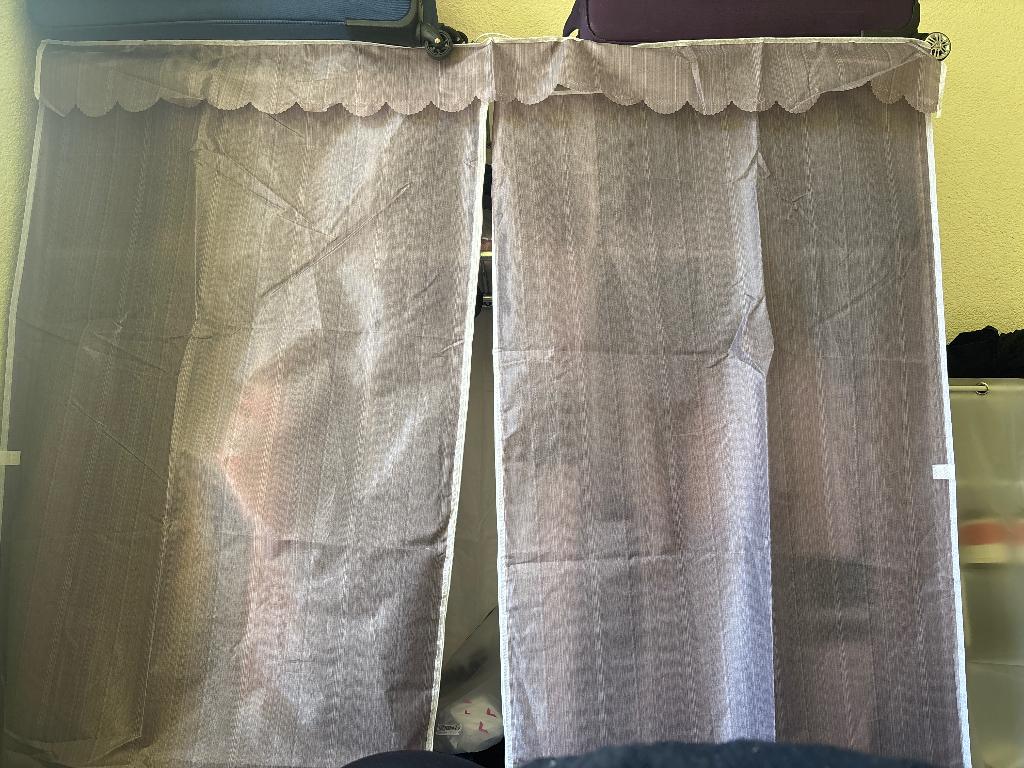 Wardrobe, Ophalen, Met plank(en), 150 tot 200 cm, Zo goed als nieuw