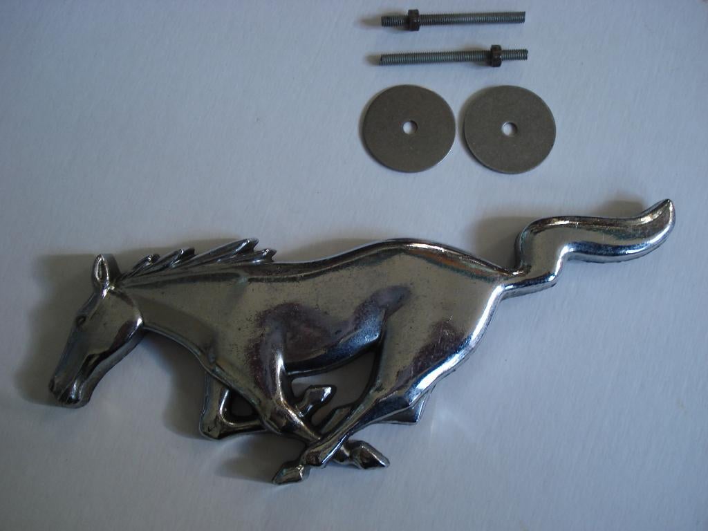 oldtimer gril embleem Ford Mustang paard, bieden vanaf 30,-, Ophalen, Gebruikt