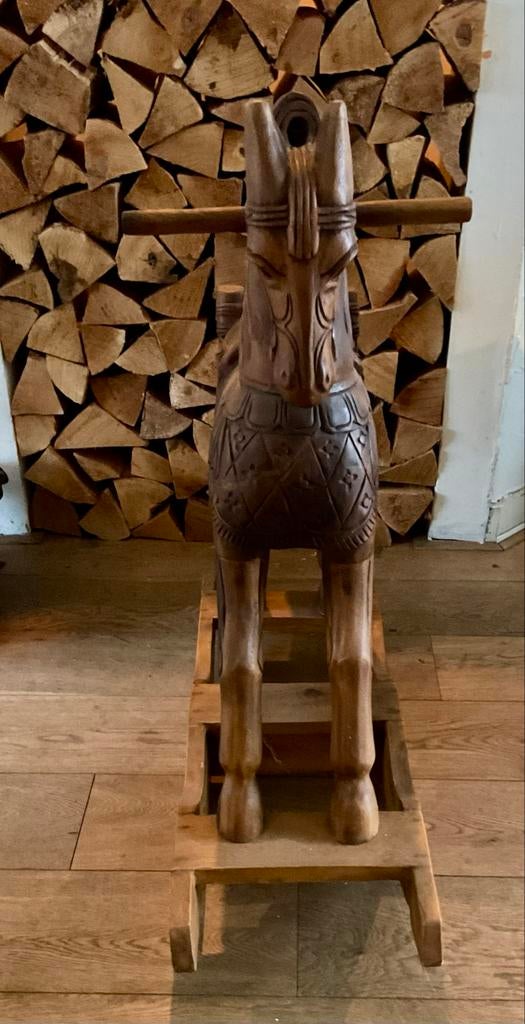 Prachtig handgesneden houten hobbelpaard, Ophalen, Gebruikt, Jongen of Meisje