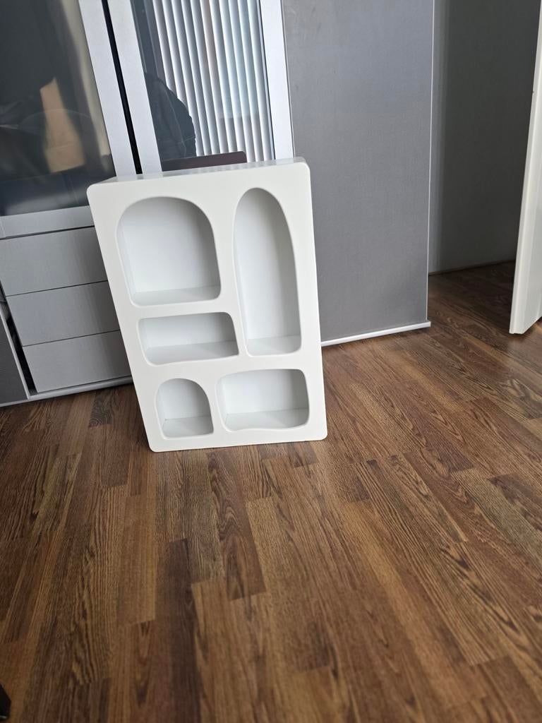 Ironisch kastje met unieke vormen van Xenos, nieuw, Ophalen, Nieuw