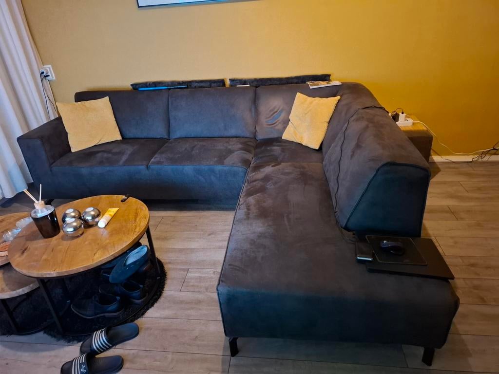 Moderne royale hoekbank met chaise longue 2j oud, Huis en Inrichting, Ophalen, Zo goed als nieuw, Stof, Modern