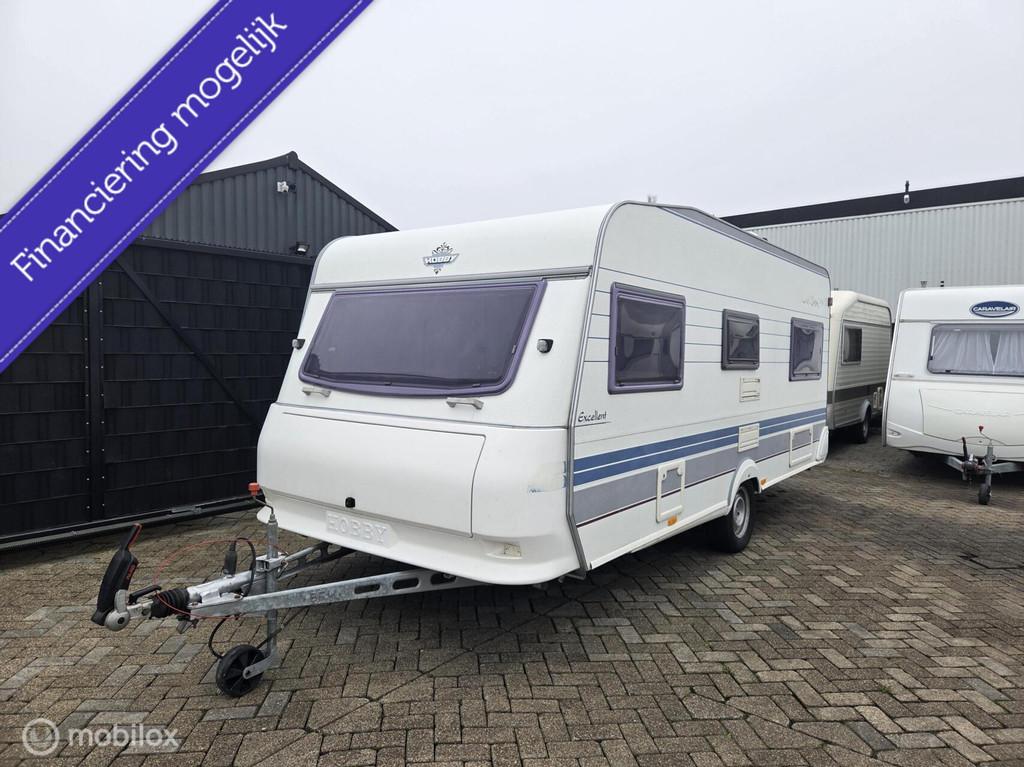 Hobby 495 voortent rondzit + Frans bed inruil mogelijk, Caravans en Kamperen, Caravans, Rondzit, Hobby, Bedrijf, Gascomfoor