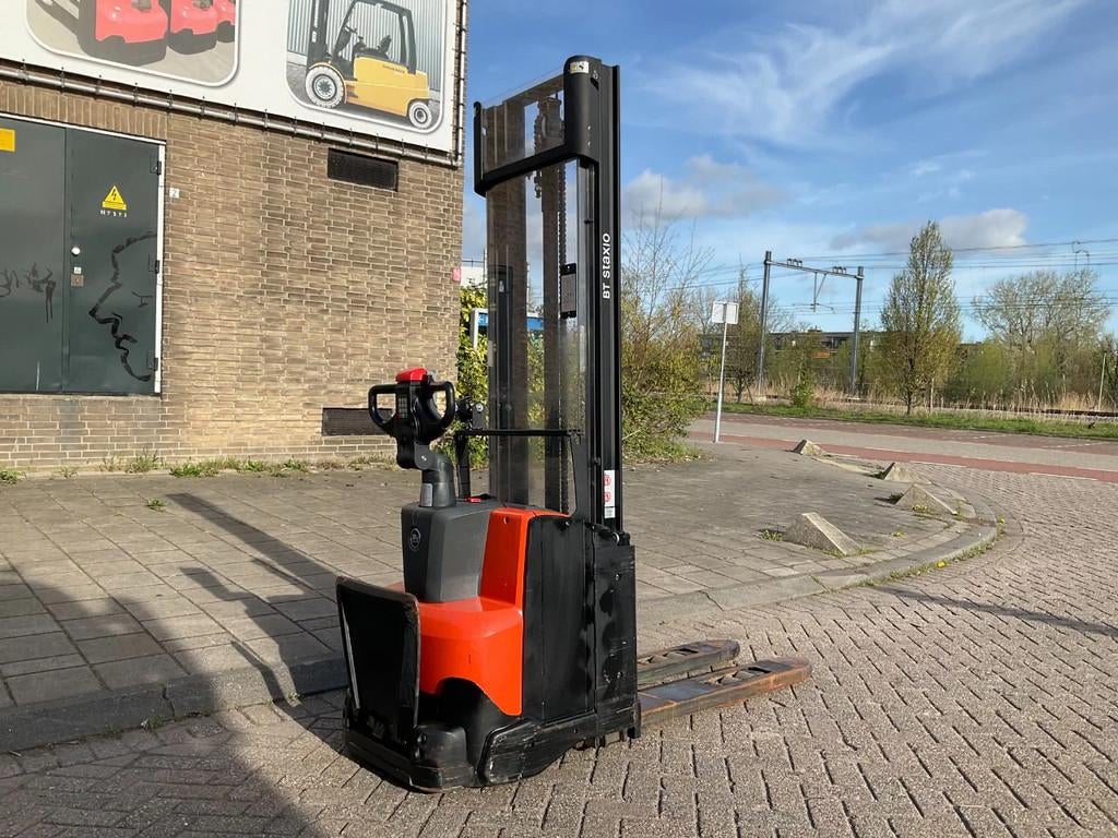 BT SWE120L 1200KG 3.70METER STAPELAAR / HEFTRUCK, 1000 tot 2000 kg, Elektrisch, Stapelaar, BT