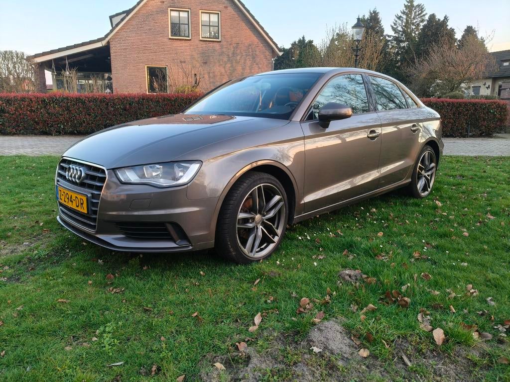 Audi a3 limousine 1.4 TFSI CoD Sedan Ambition Pro Line-S, Auto's, Voorwielaandrijving, Stof, Overige kleuren, Handgeschakeld