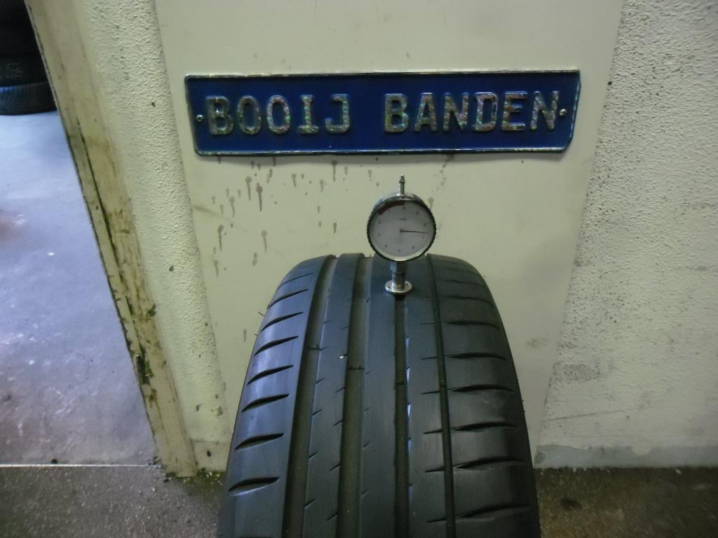 225 45 19 demobanden michelin pilot sport 4 met 7,2 mm prof., 19 inch, Banden en Velgen, Ophalen of Verzenden, Zomerbanden