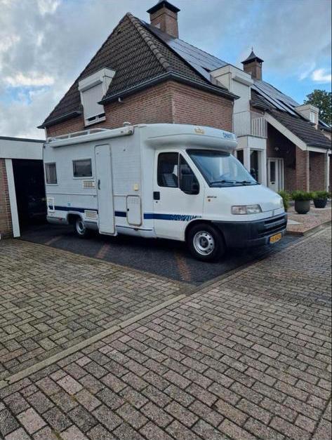 Chausson camper Fiat Ducato 2.5 TDI 116 pk | Nieuwe APK, Caravans en Kamperen, Campers, Standaard zit, Ringverwarming, Fiat, Chausson