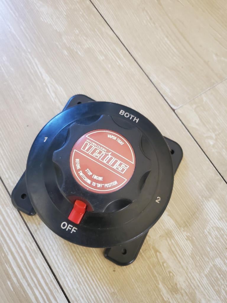 Vetus accu keuzeschakelaar, Watersport en Boten, Accessoires en Onderhoud, Ophalen, Motor en Techniek