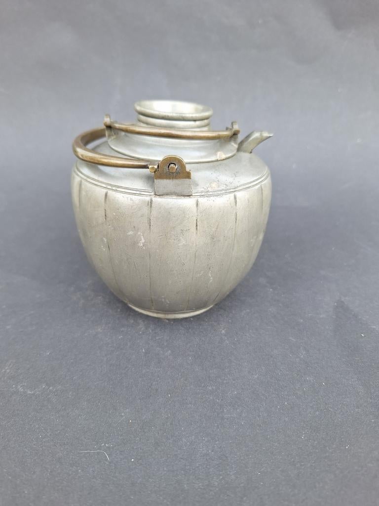 Chinees warmtehoud potje met Theepotje er in 19e, Ophalen of Verzenden