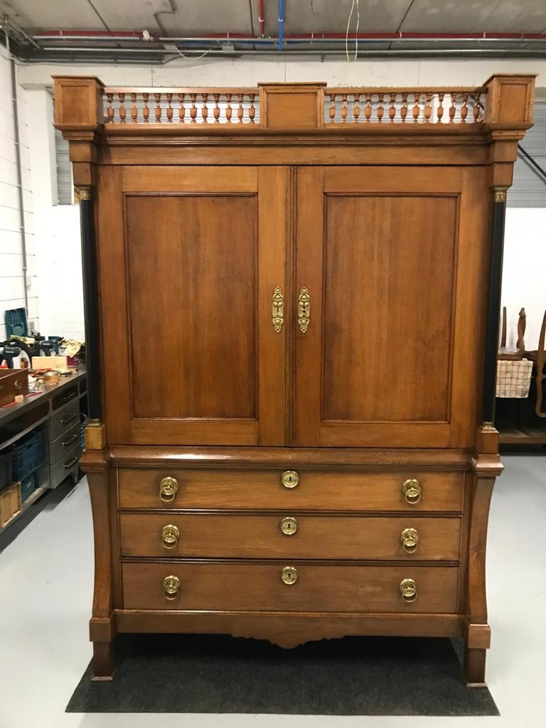 Empire hekjeskabinet van eikenhout, Antiek en Kunst, Ophalen of Verzenden