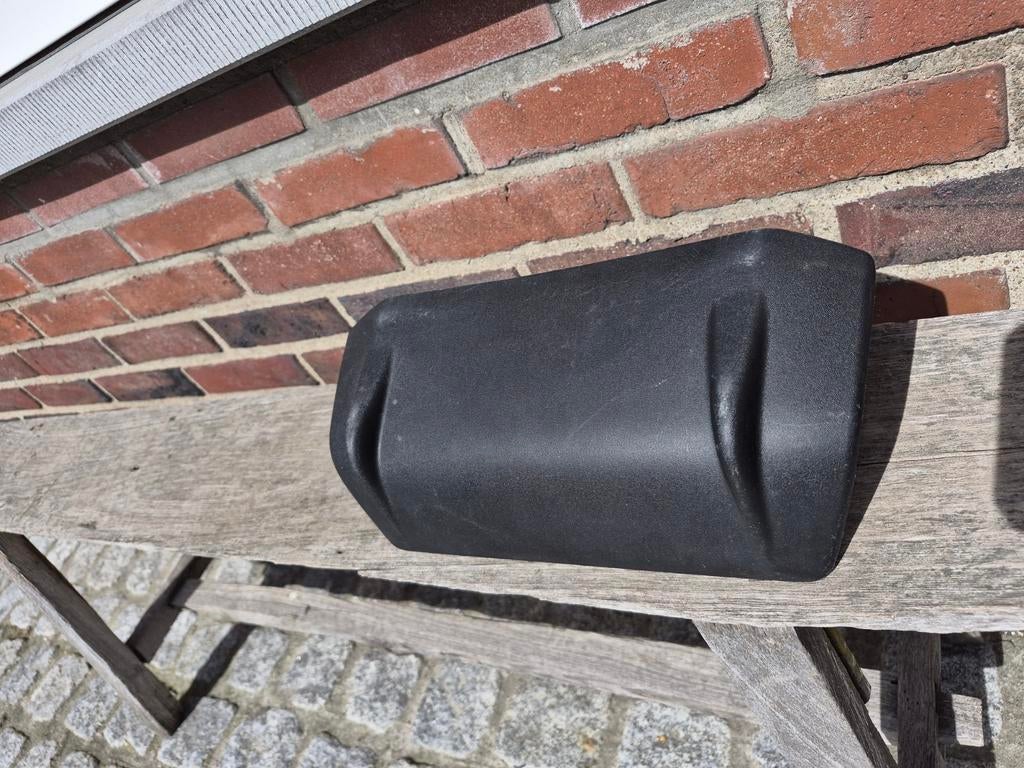 Afdekkap voor afneembare Volvo trekhaak tbv V40, Gebruikt, Ophalen of Verzenden, Volvo, Achter