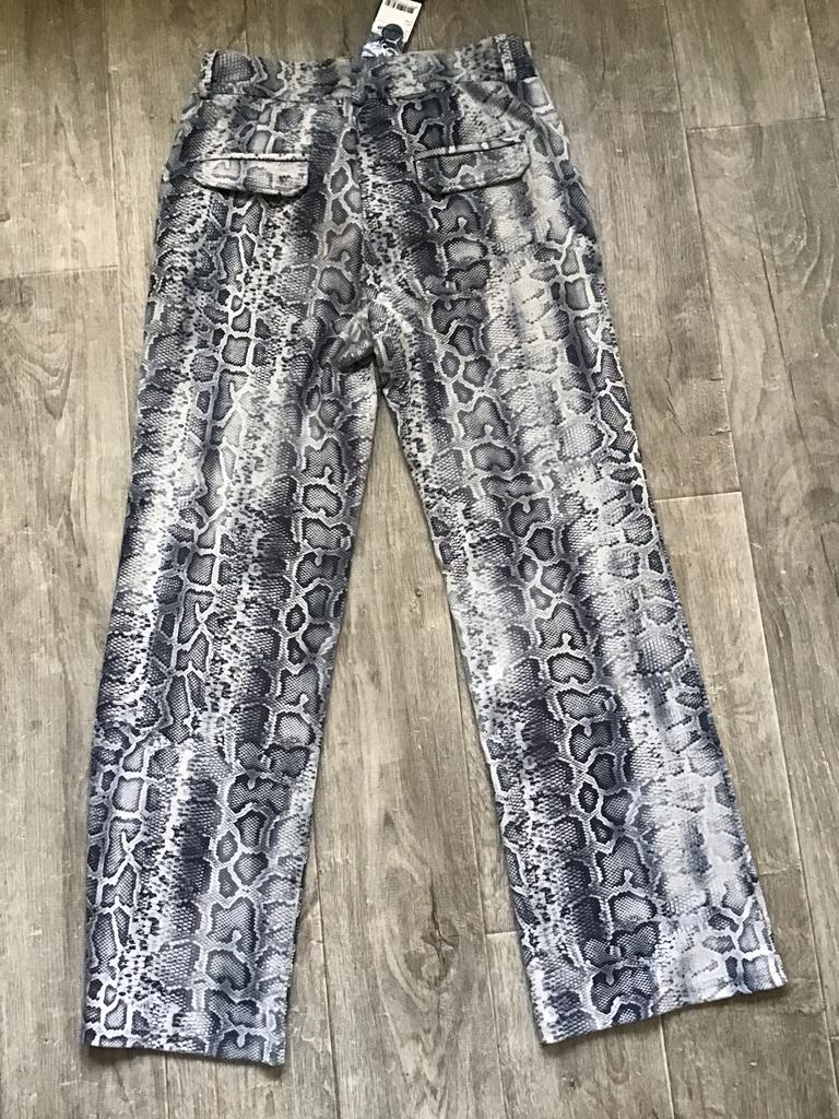 Tramontana suedine damesbroek Nieuw, Maat 42/44 (L), Nieuw, Ophalen of Verzenden, Grijs