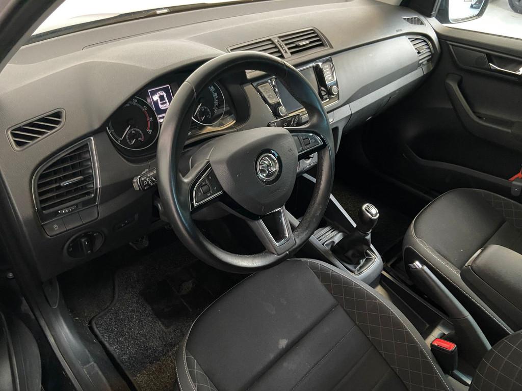 Skoda Fabia 1.0 TSI Ambition. Carplay.1e Eigenaar!, Voorwielaandrijving, Gebruikt, Euro 6, Bedrijf