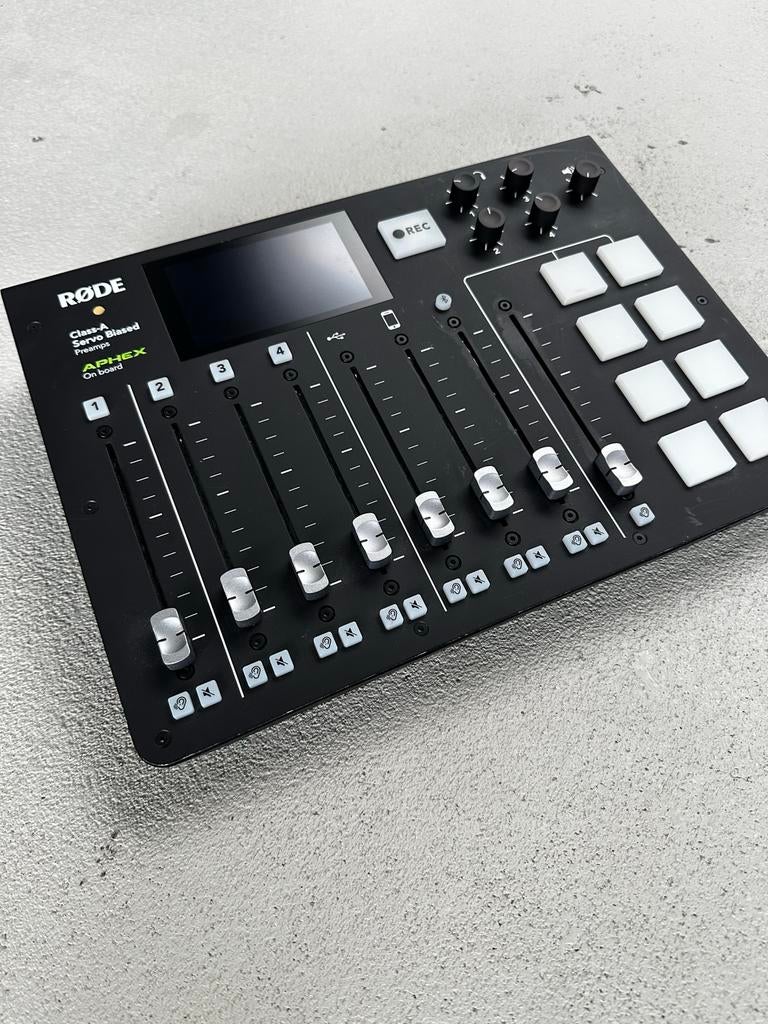 RODE RodecasterPro Mengpaneel, Muziek en Instrumenten, Mengpanelen, Ophalen, Zo goed als nieuw, Minder dan 5 kanalen, Microfooningang