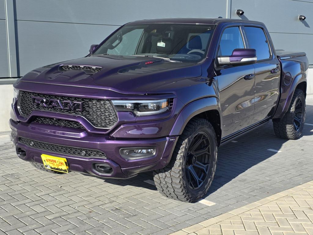 Dodge Ram 1500 TRX CLONE NIGHT EDITION 4X4 CREW CAB 5.7 LTR, Automaat, Achterwielaandrijving, 402 pk, Zwart