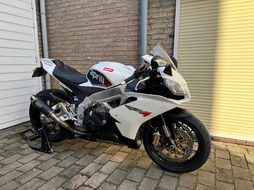 Aprilia RSV4 1000RR - Arrow GP - quickshift, 4 cilinders, Motorrijbewijs A, Bedrijf, Super Sport