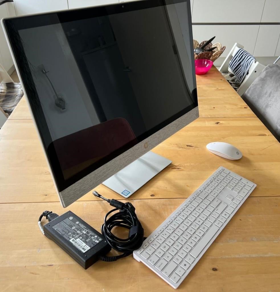 HP Pavilion All-in-One 24" i5 | 8GB | SSD | Win 11 + Office, Computers en Software, Desktop Pc's, Met monitor, Gebruikt, 2 tot 3 Ghz