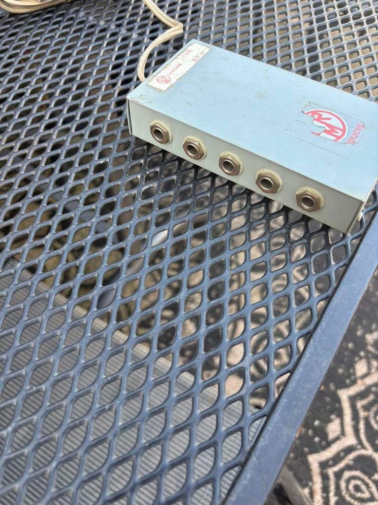 Hoofdtelefoon splitter voor 10 X hoofdtelefoon, Audio, Tv en Foto, Audiokabels en Televisiekabels, Ophalen of Verzenden, Zo goed als nieuw