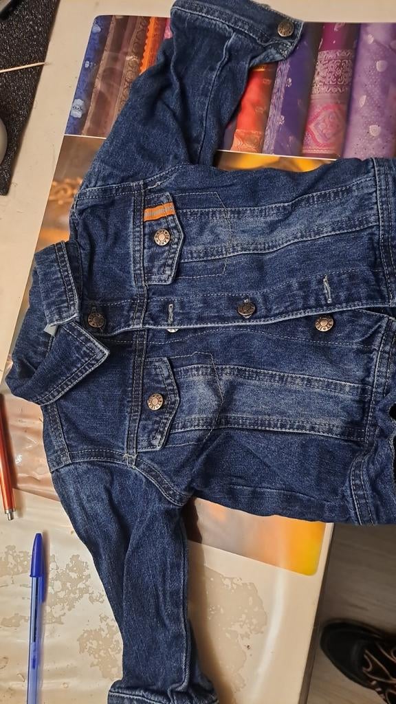 Spijkerjasje, Kinderen en Baby's, Babykleding | Overige, Ophalen, Zo goed als nieuw, Meisje