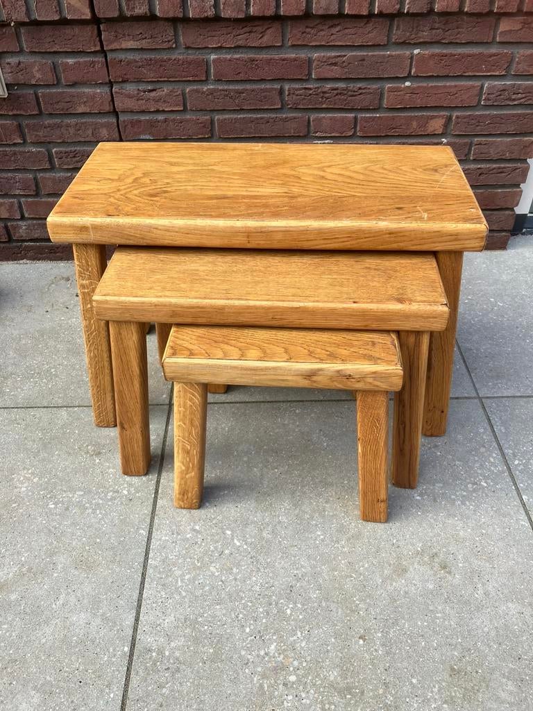 Mooie set Nesting tables, eiken hout, Huis en Inrichting, Tafels | Bijzettafels, Ophalen, Minder dan 55 cm, 60 cm of meer, Rechthoekig
