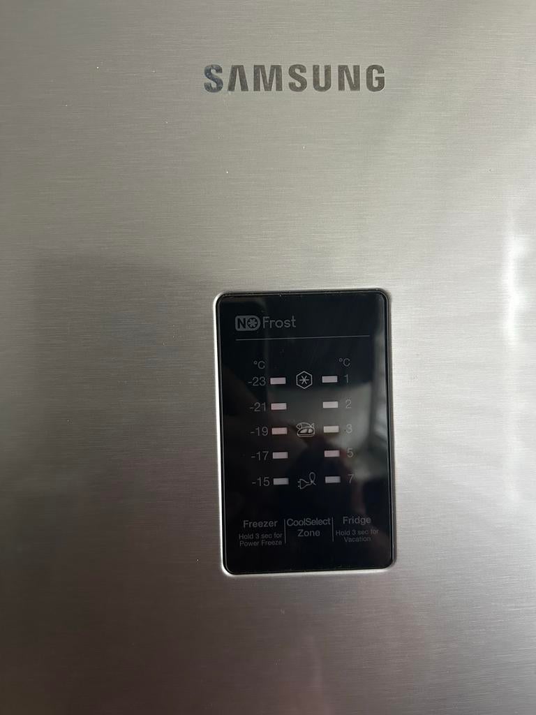 Samsung koelkast met vriezer, Gebruikt, 200 liter of meer, 60 cm of meer, Met aparte vriezer