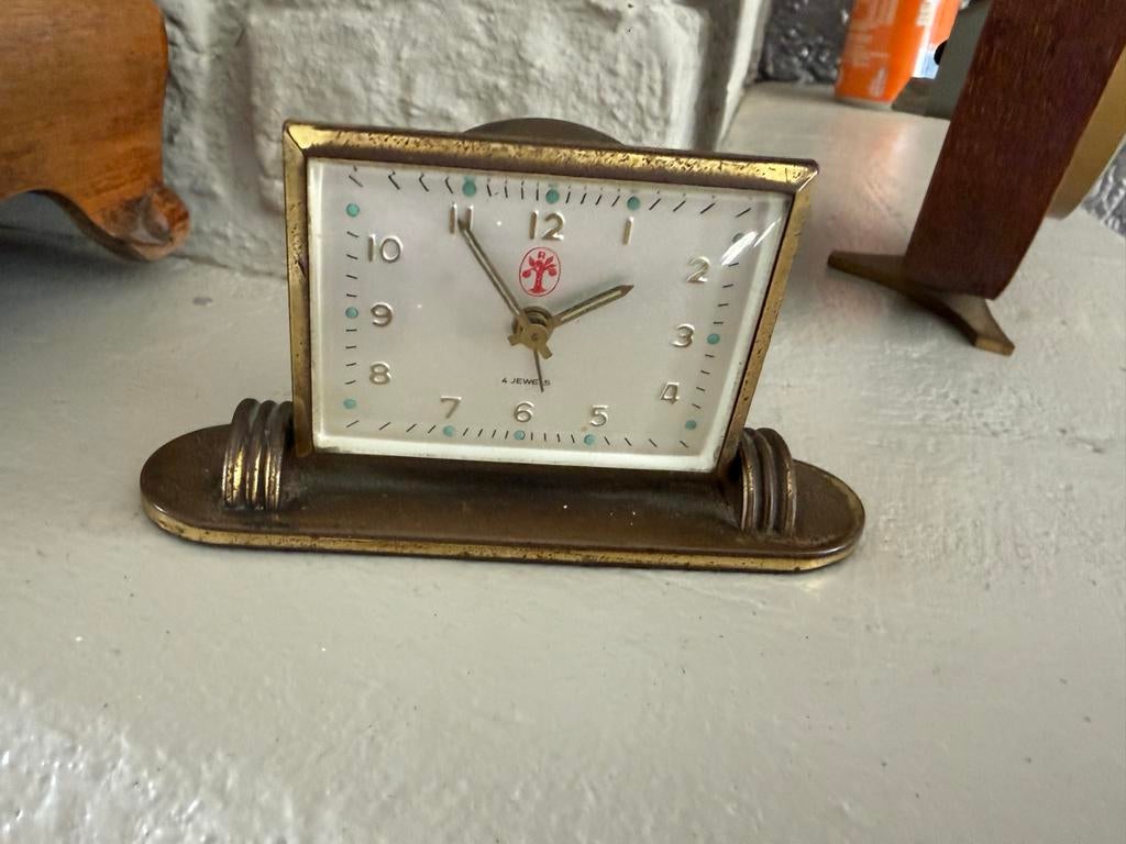 Vintage Five Rams Wekker - Mechanisch Opwindbaar, Antiek en Kunst, Antiek | Klokken, Ophalen