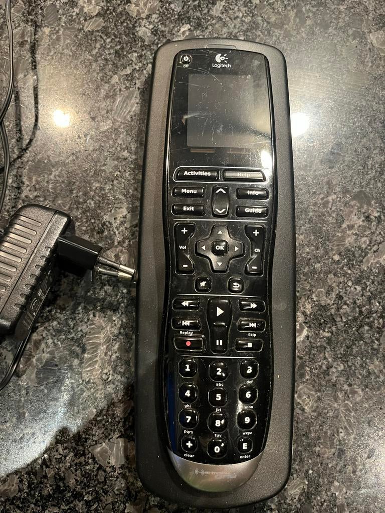Logitech Harmony Afstandsbediening met Adapter, Gebruikt, Universeel, Ophalen of Verzenden, Dvd