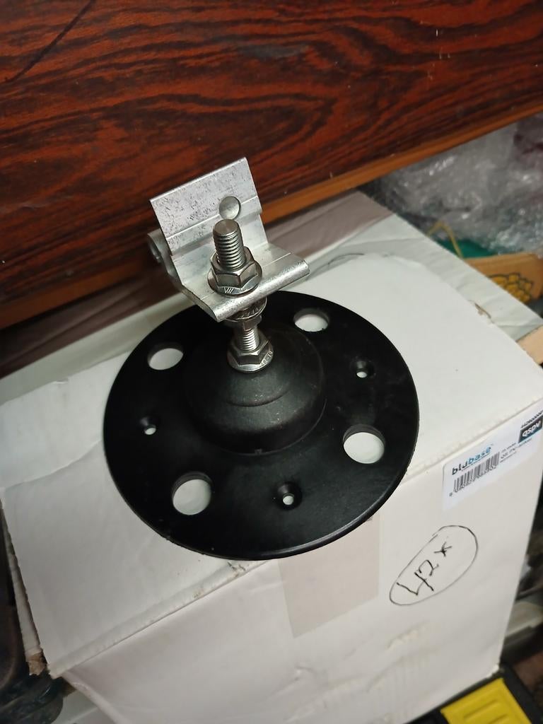 42 Montage voeten voor platdak., Ophalen of Verzenden, Overige typen